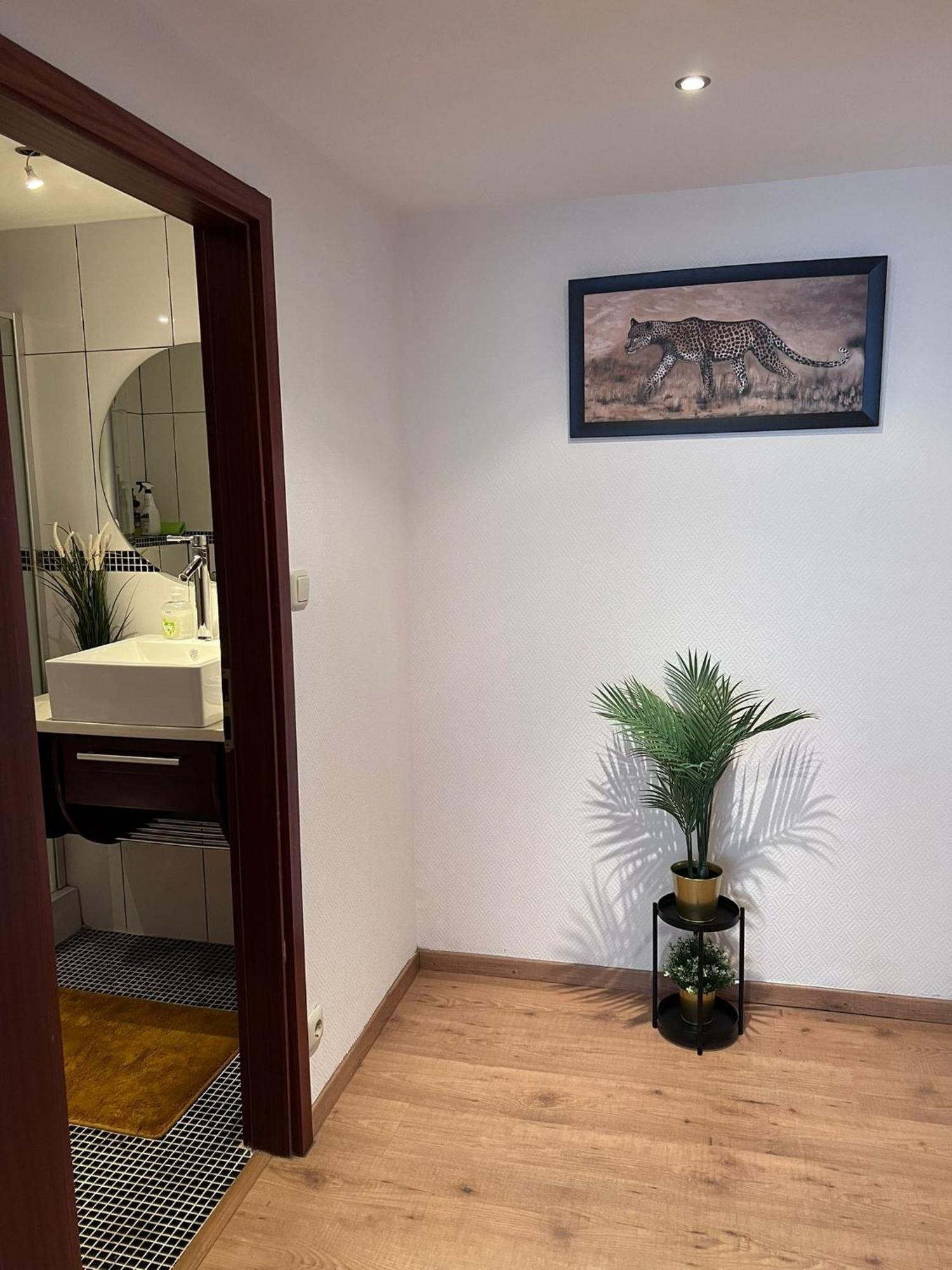 Cozy Flat Near Maastricht Heerlen Aachen * Ubach-Palenberg